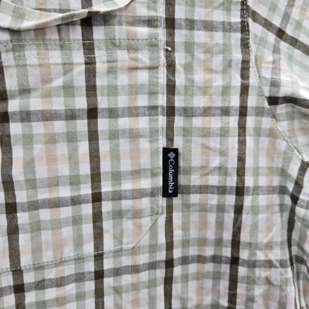 Columbia‎ Men Button Up Shirt XLT Beige Plaid Regular Fit Pocket Short Sleeve