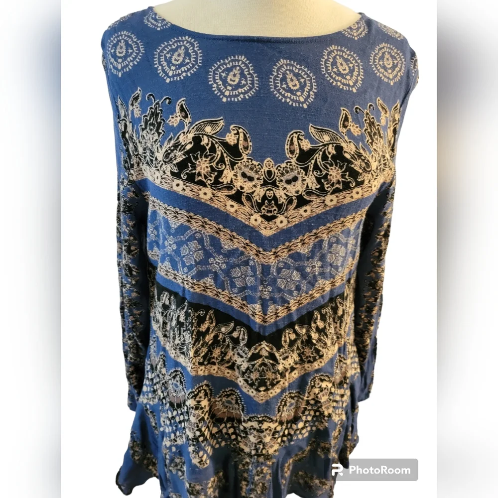 Free People blue white