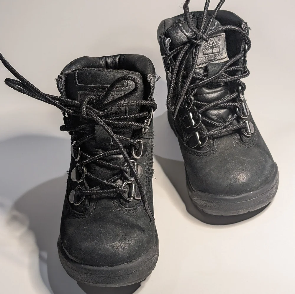 🖤 Timberland Black Leather Toddler Boots (Size 7)‎