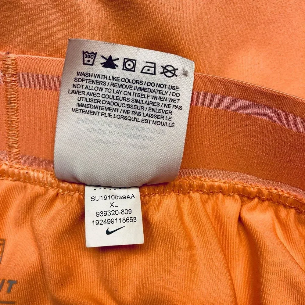 Nike women court