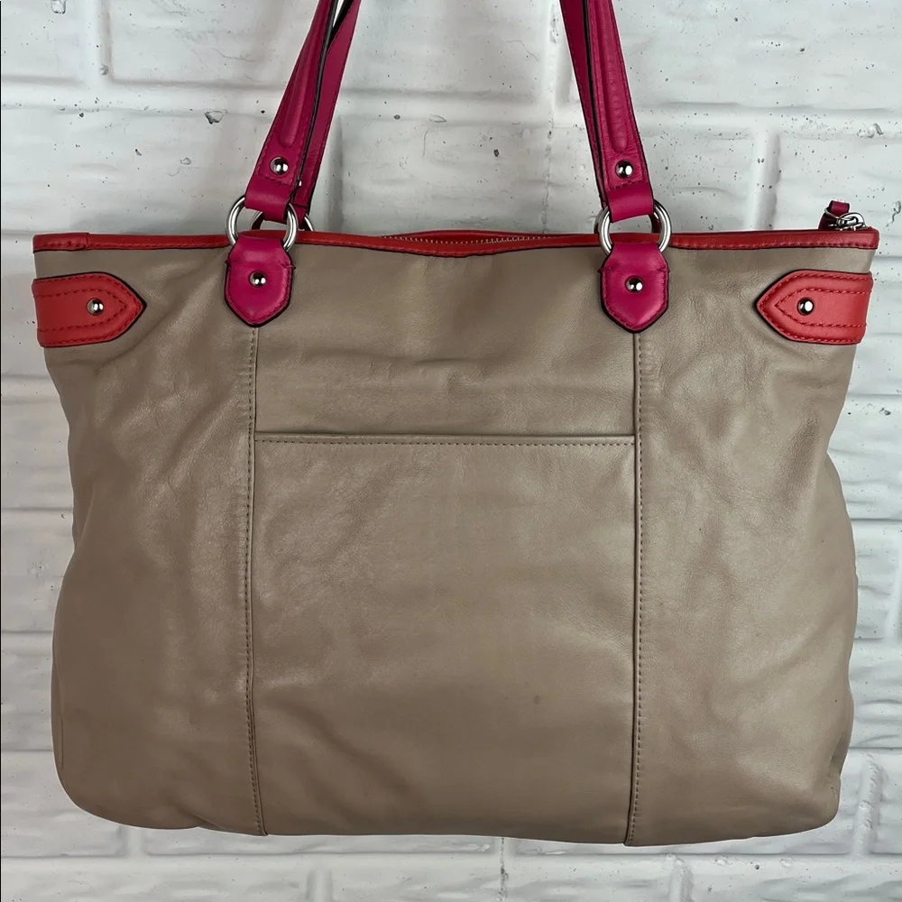 Coach gently preloved