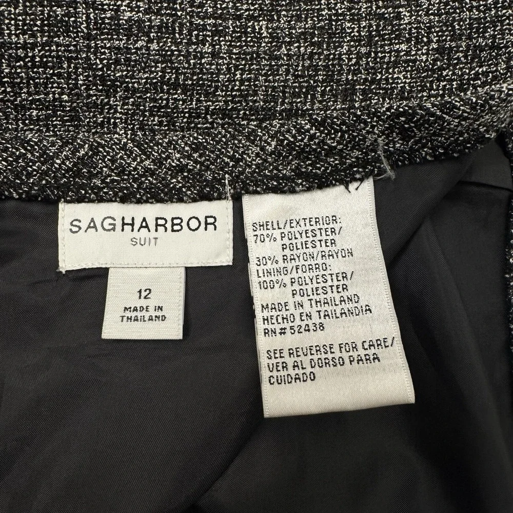 Sag Harbor Suit brand sag