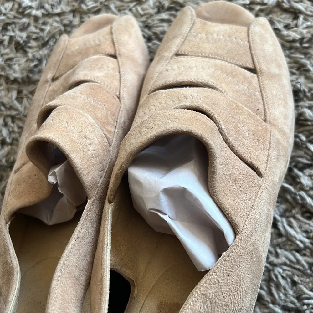 STUART‎ WEITZMAN Suede Wedge Sandals Size 9