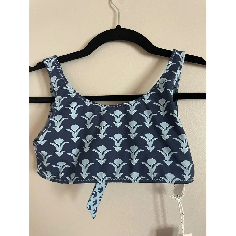 Vineyard Vines Girls Reversible Bikini Top Blue Floral Performance NWT‎ S 7-8
