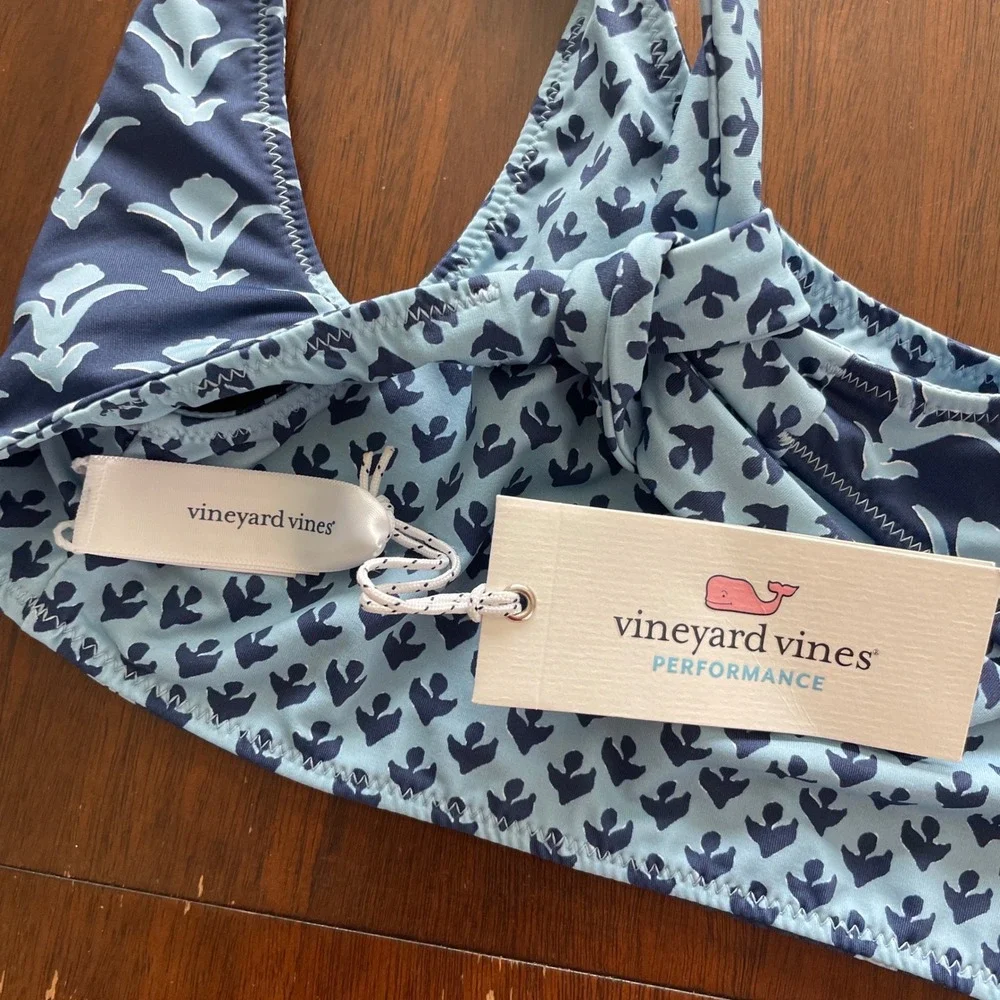 Vineyard Vines Girls Reversible Bikini Top Blue Floral Performance NWT‎ S 7-8