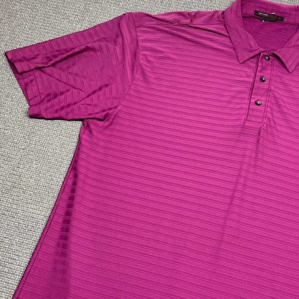 Nike material shirt tonal