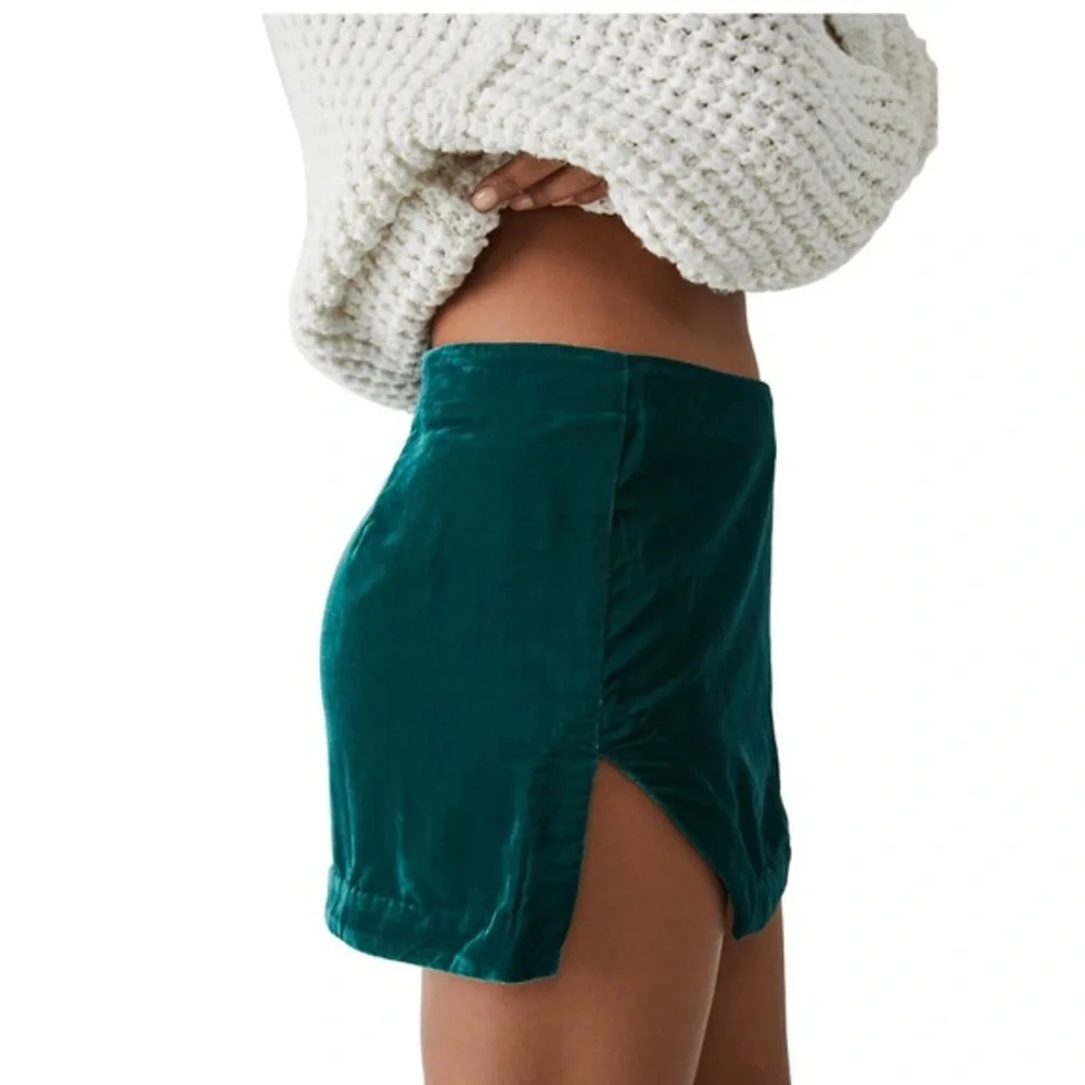 NEW FREE PEOPLE Annalise Velvet Mini Skirt in Deep Teal Sz 10
