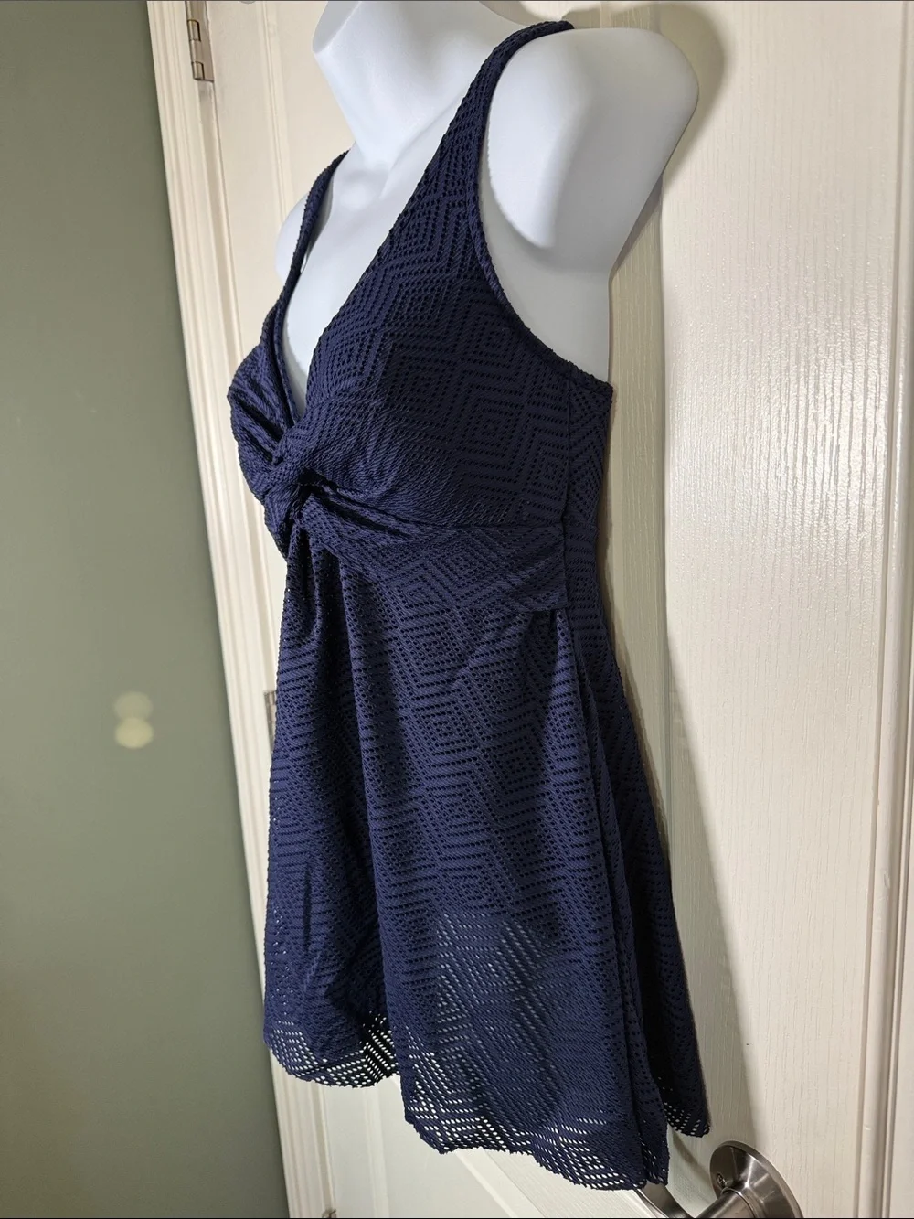 None navy lace