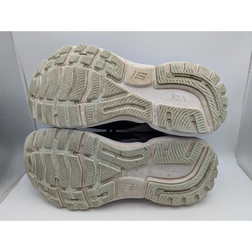 Brooks lots tread