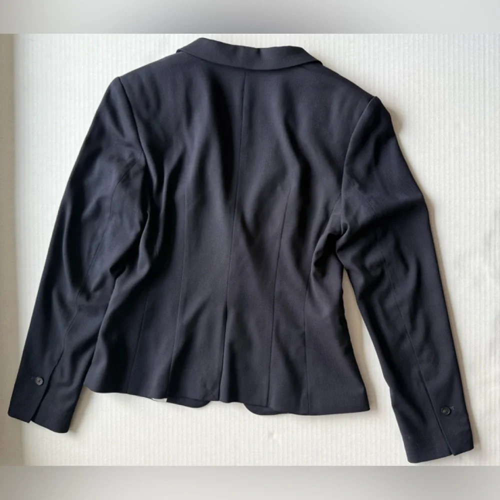 H&M wear cuff vent