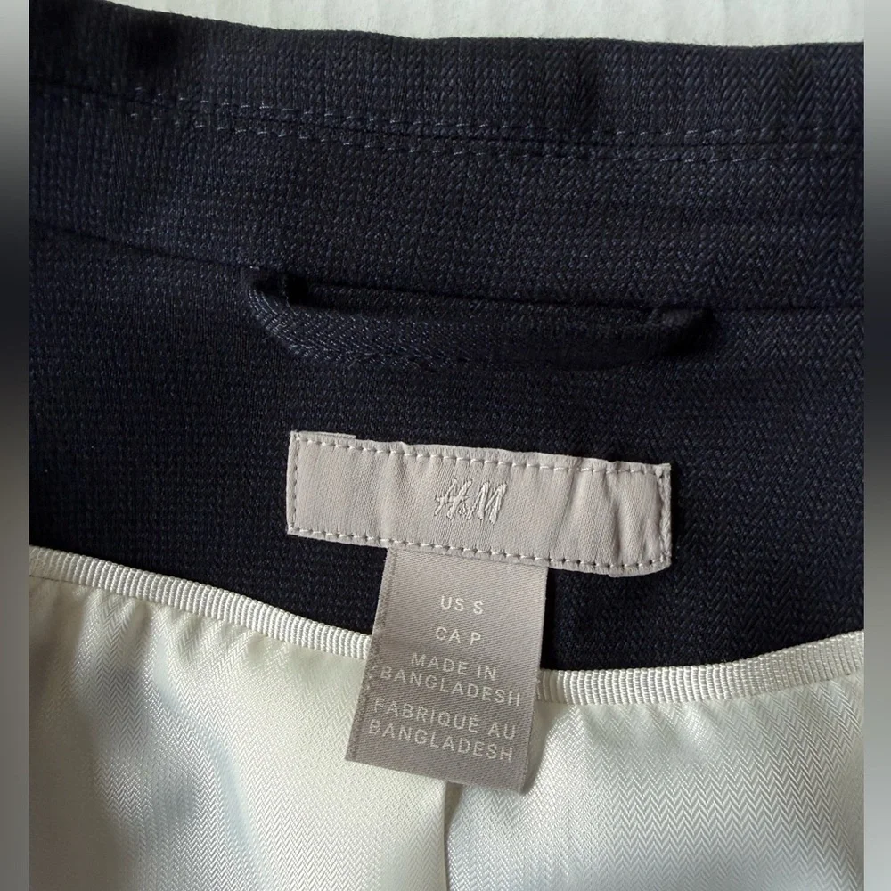 H&M jetted fabric back