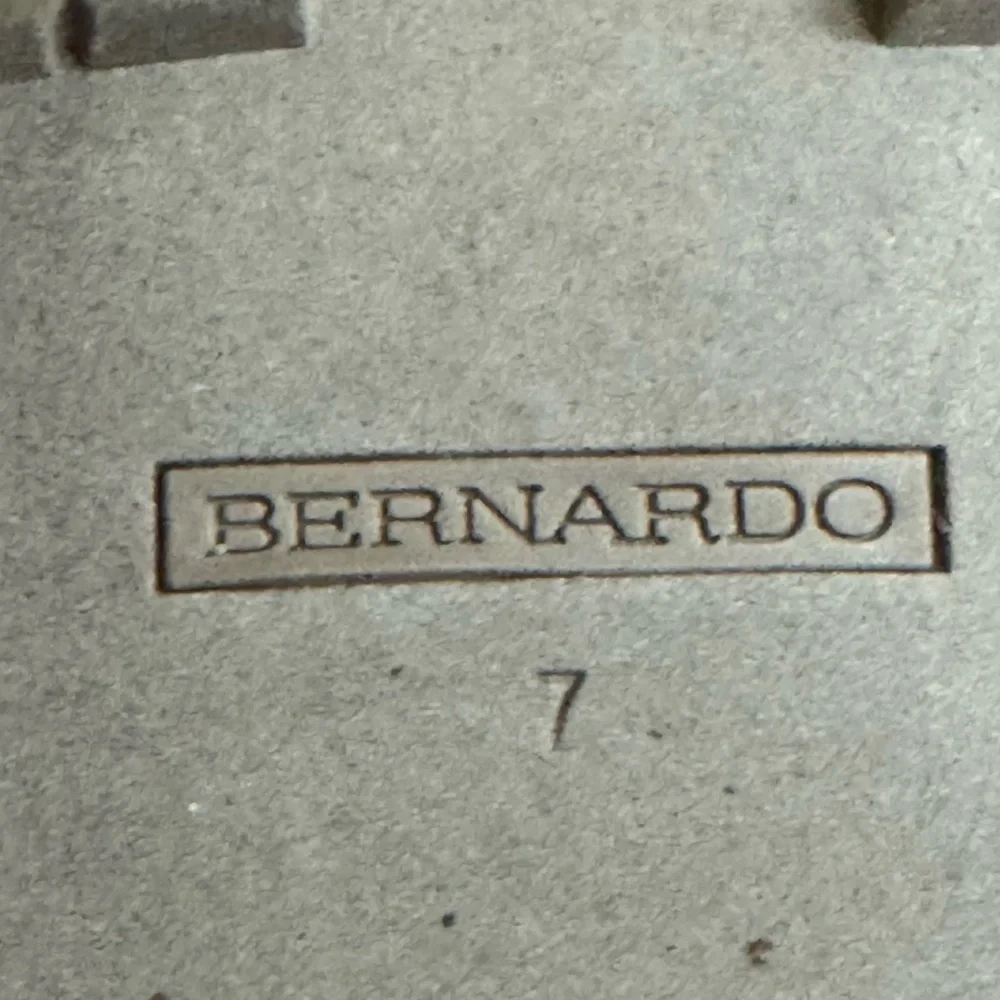 Bernardo style zora