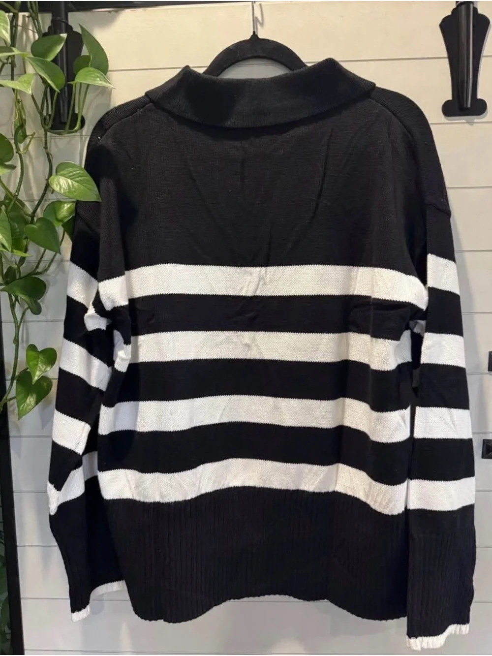 Zesica black white