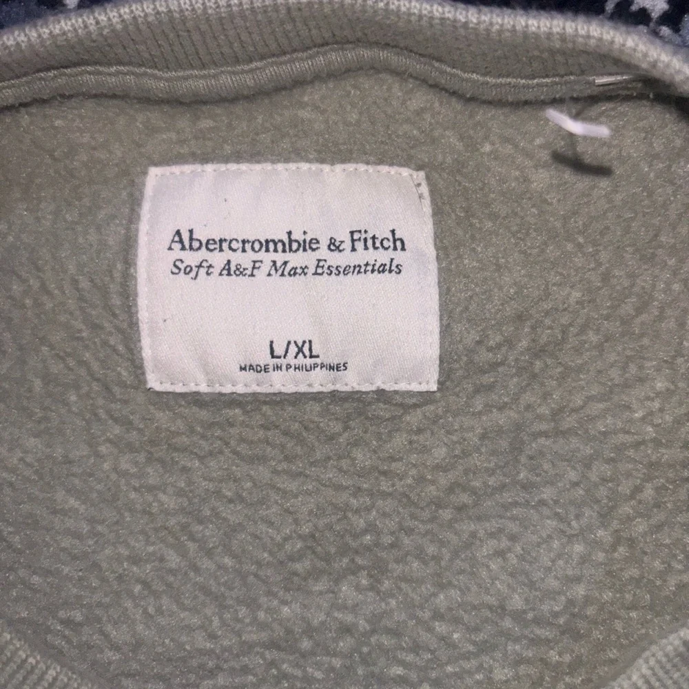 Abercrombie & Fitch soft sage