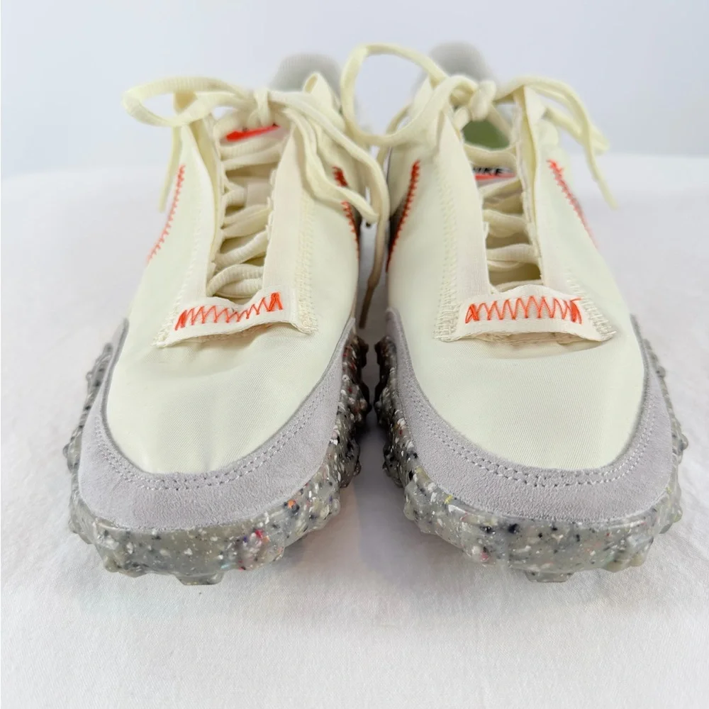 Nike woman waffle