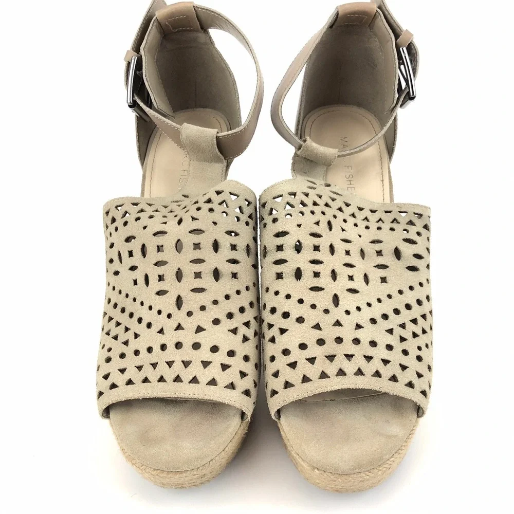 Marc Fisher Hasina Women Wedge Sandals Size 10 Perforated Suede Ankle Strap Jute