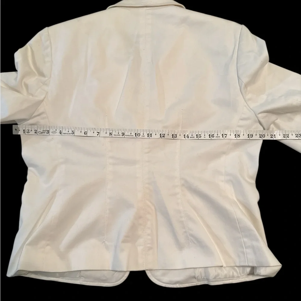 Larry Levine chic white