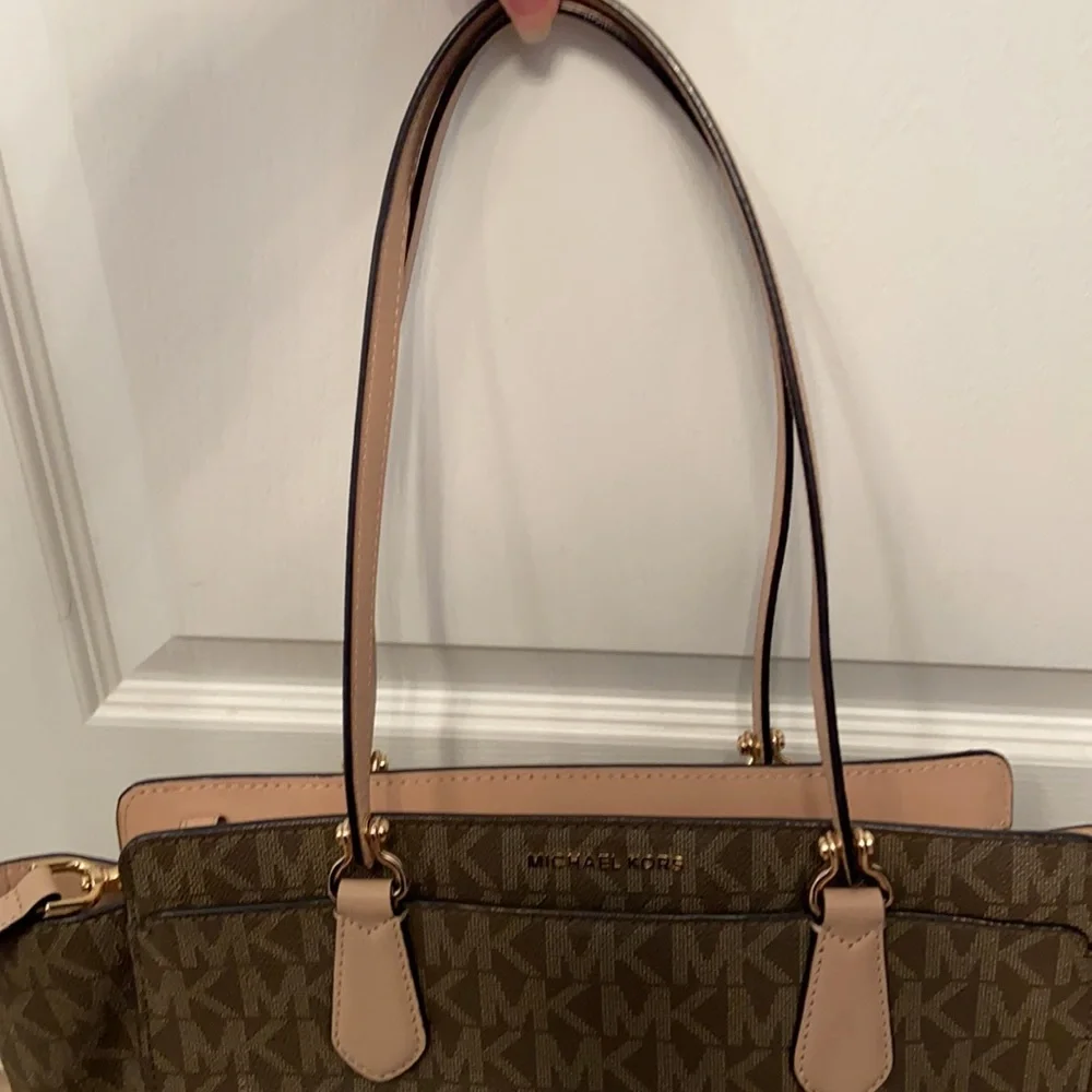 Michael Kors like new