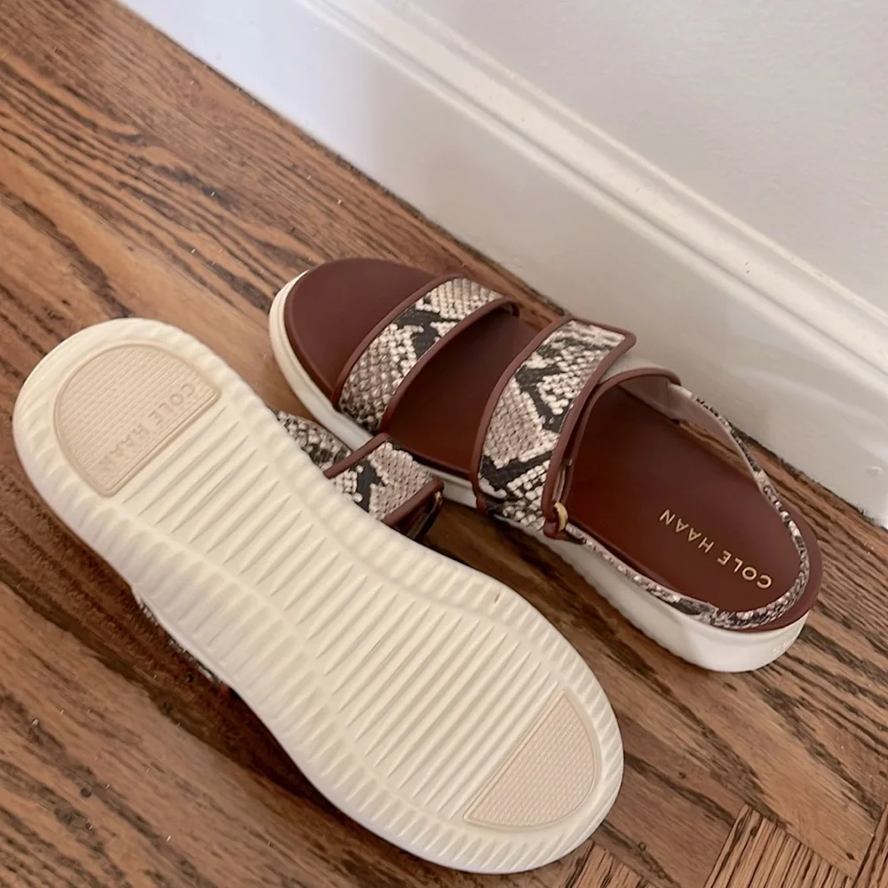 Cole Haan step out