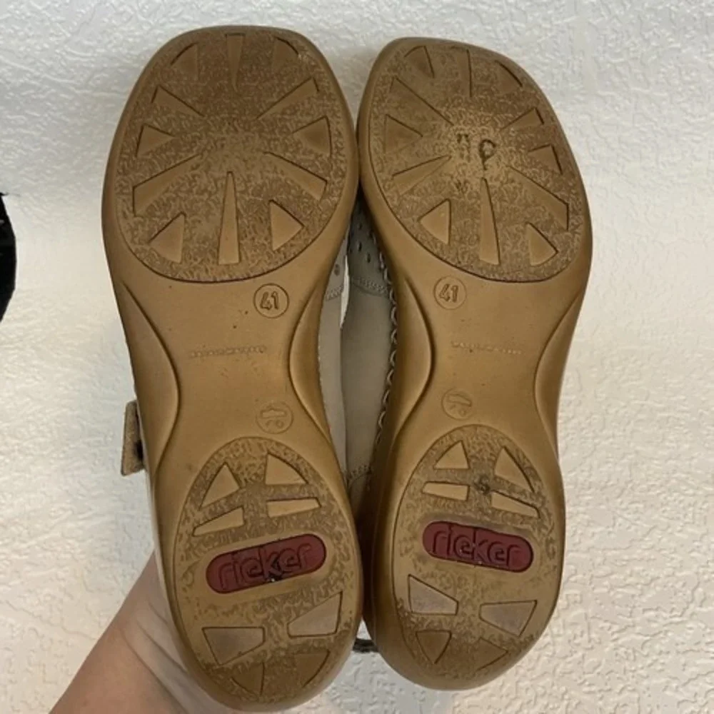 Rieker tan closed