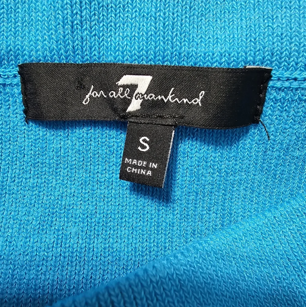 7 For All Mankind size top