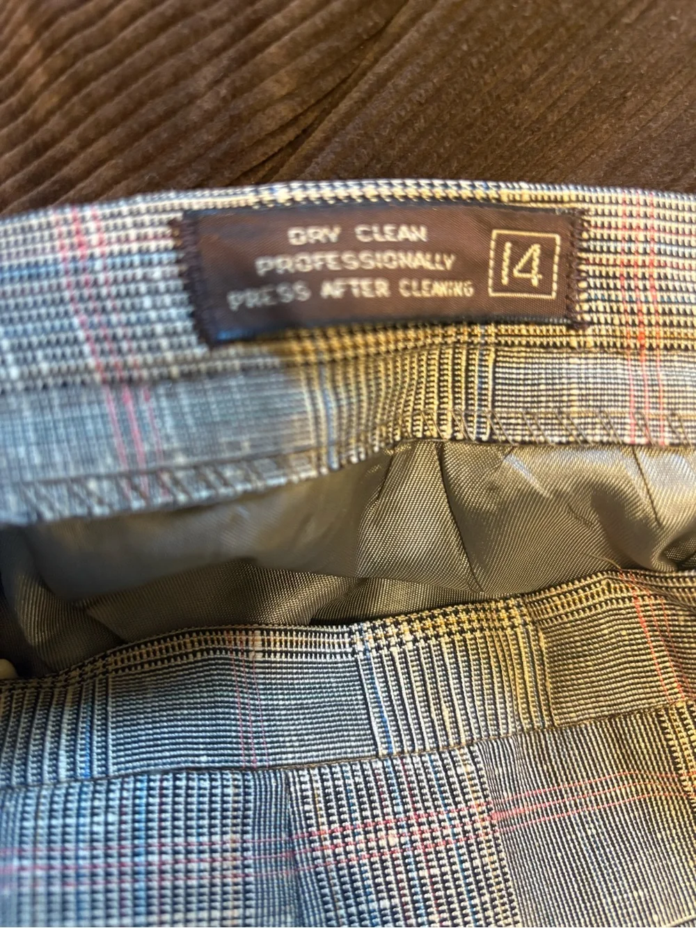 N/A classic pleated
