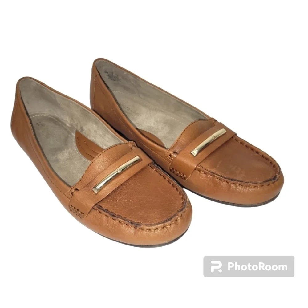 Naturalizer step into