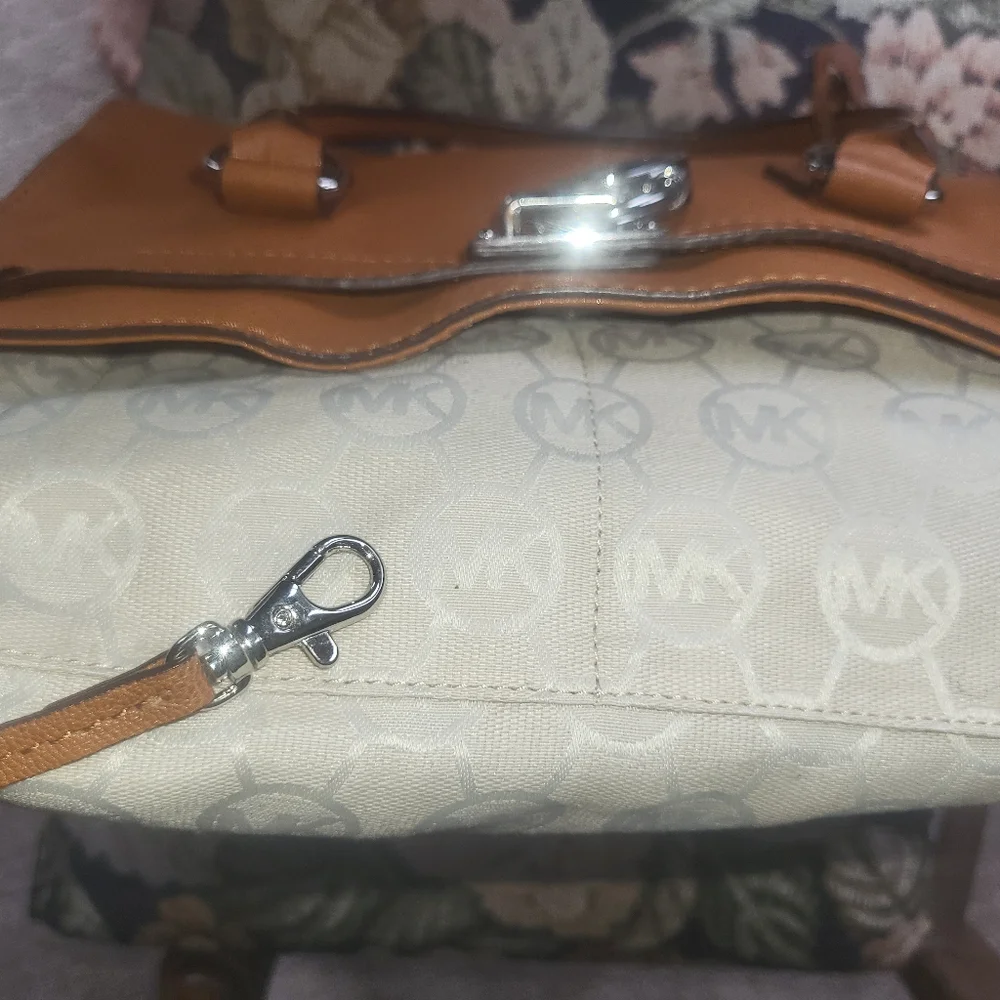 Michael Kors euc michael