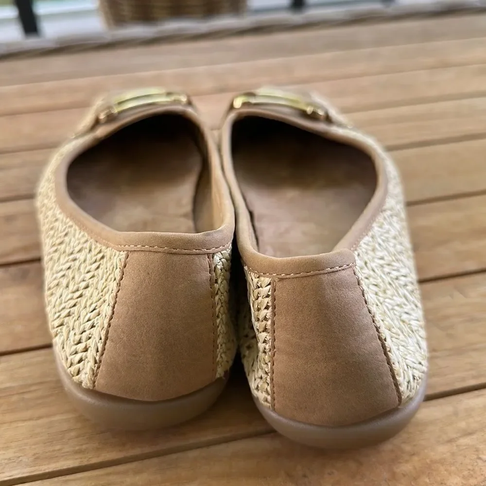 AEROSOLES luxe hardware