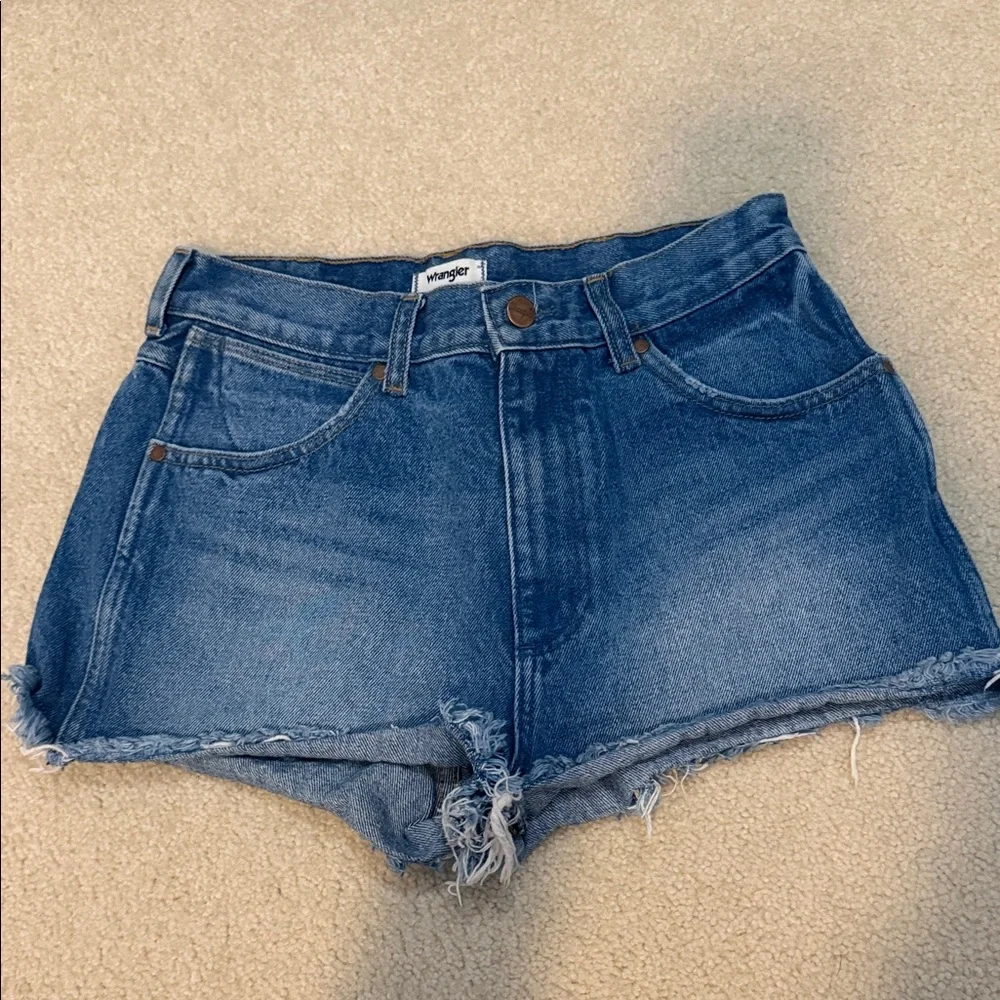 Wrangler Frayed Hem High-Rise Denim Shorts in Blue