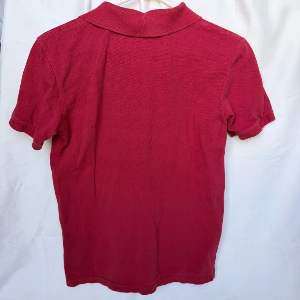 GAP classic red