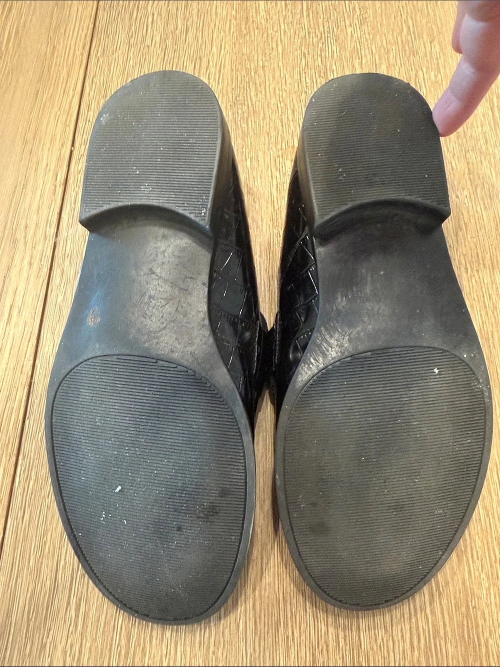 Steve Madden black crocodile