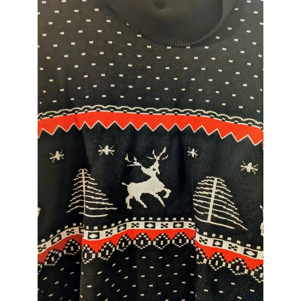 Source Unknown festive sweater