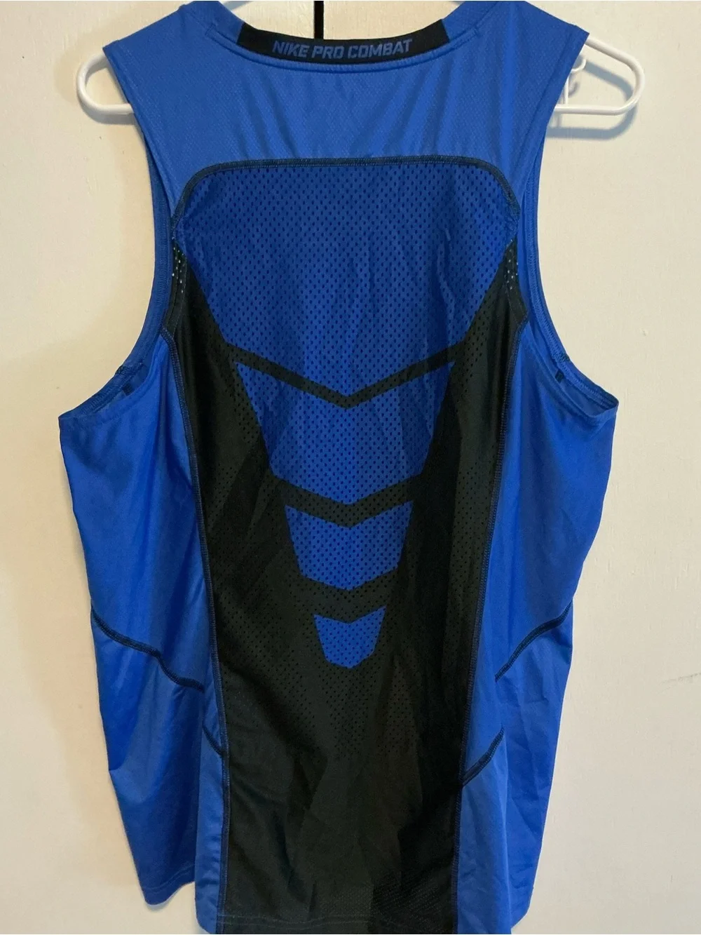 Nike hypercool sleeveless