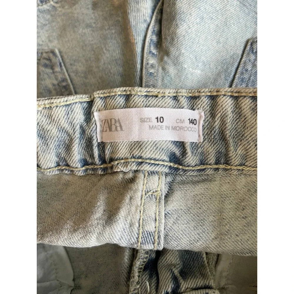 Zara Denim Shorts Silver Metallic Wash High Waisted Girls Size 10‎