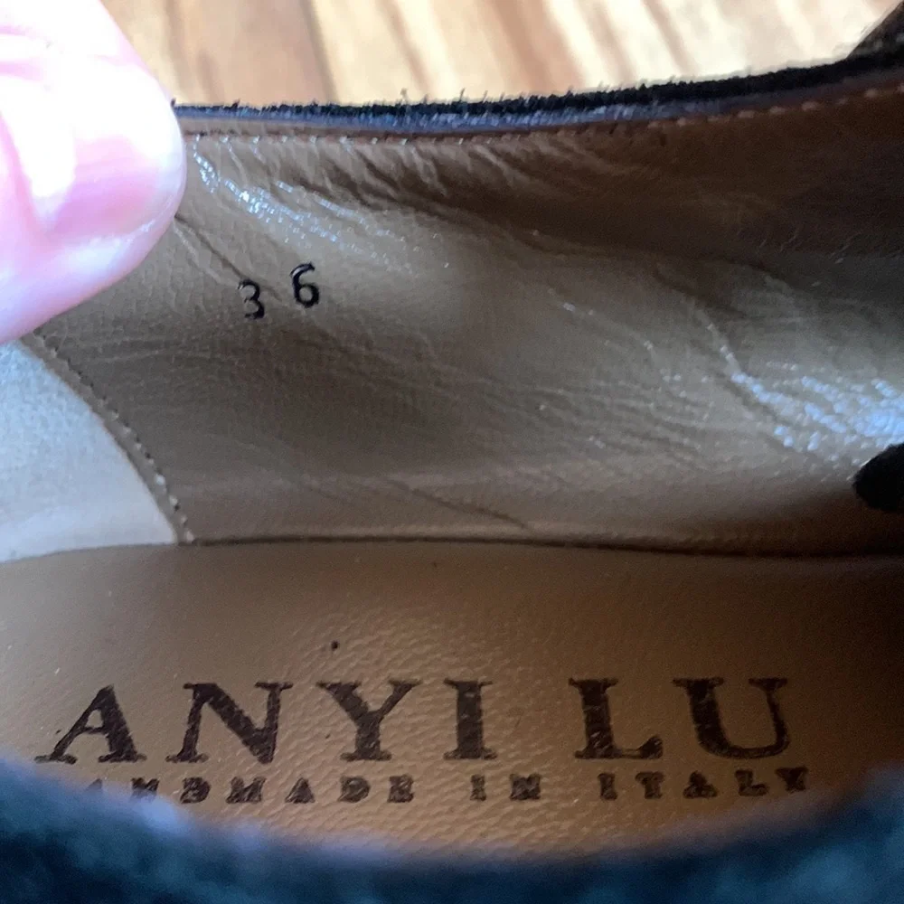 Anyi Lu if smoke