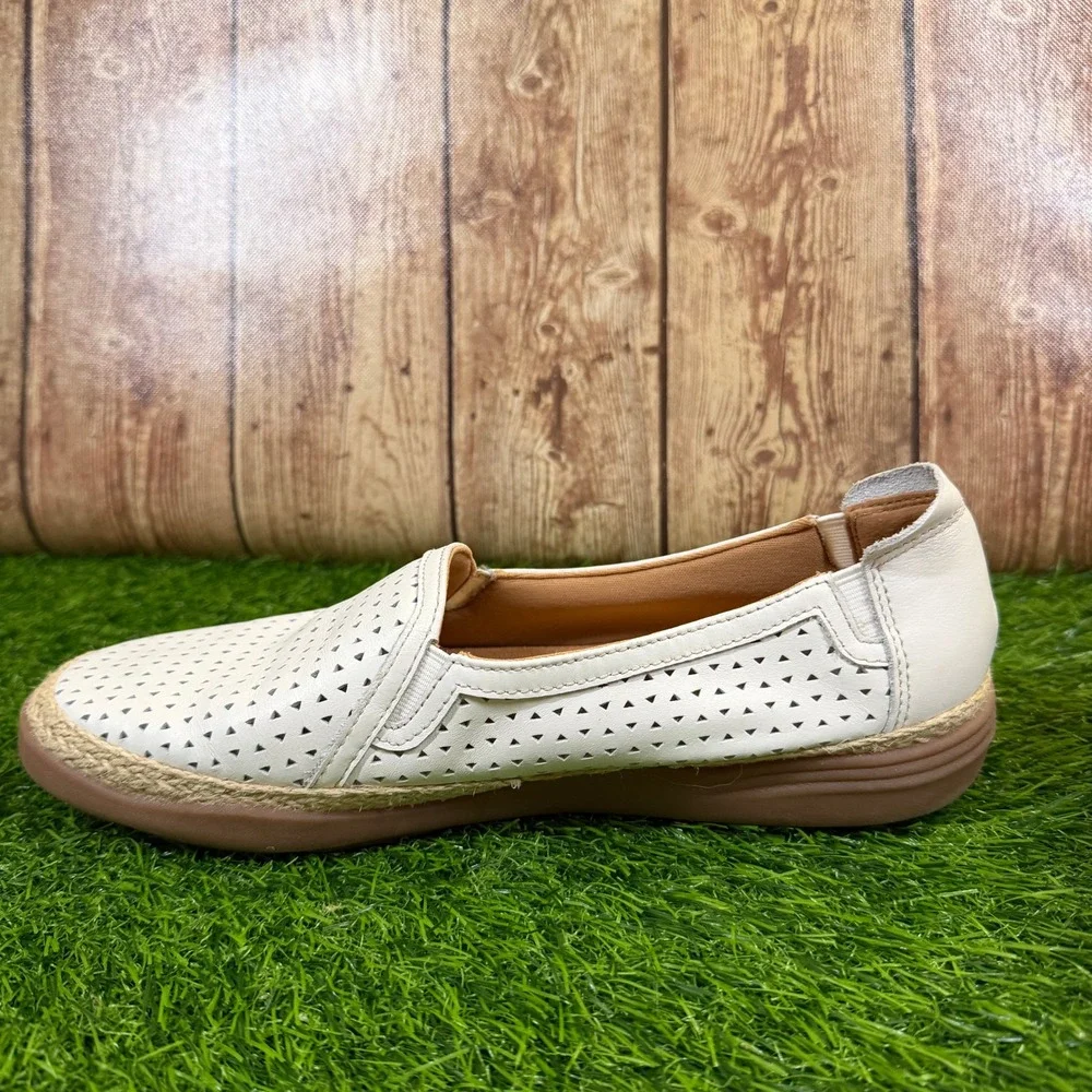 Clarks shoes are