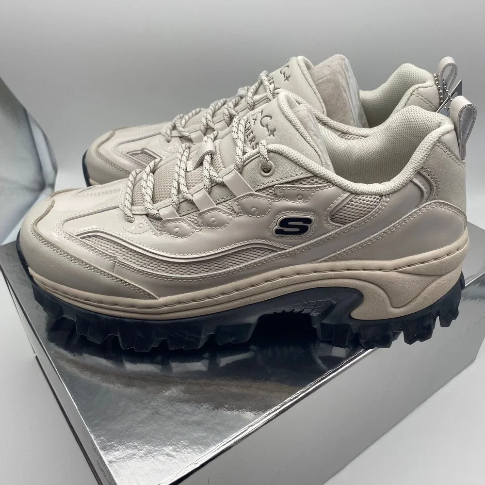 Skechers brand new