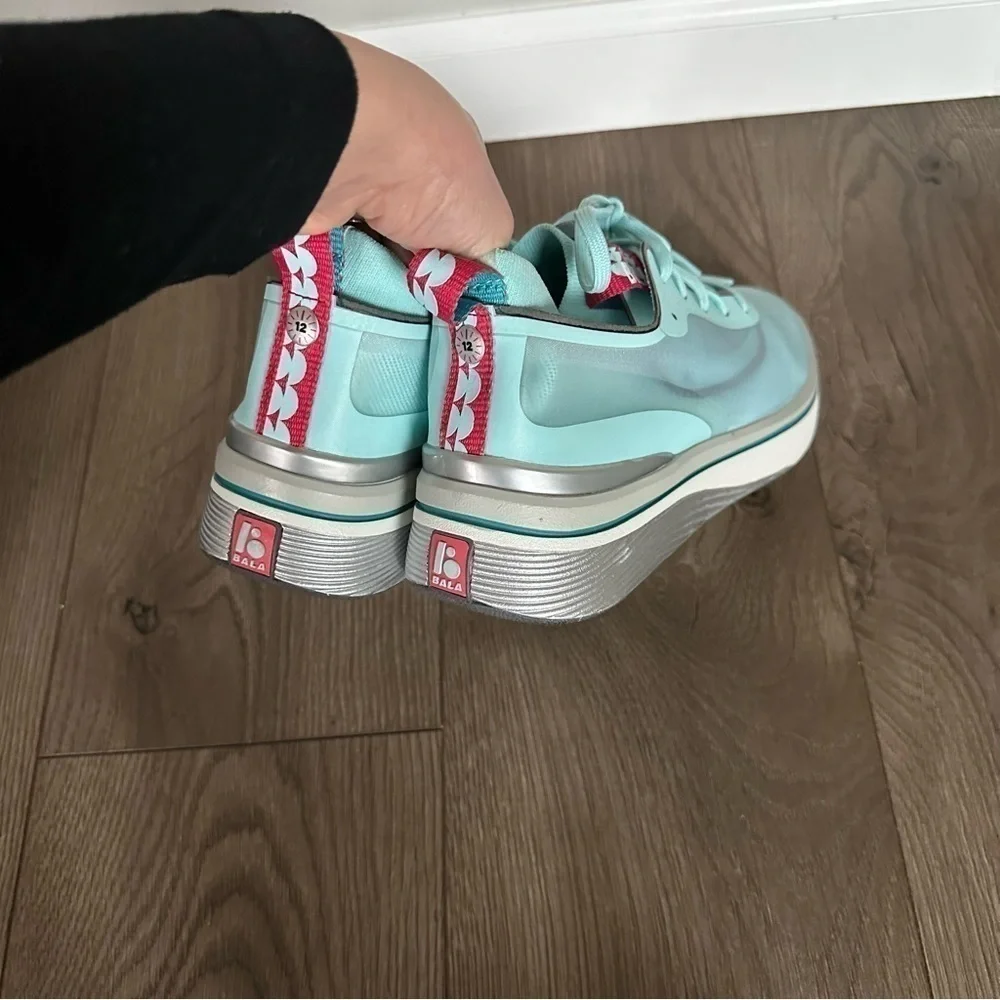 BALA Twelves Performance Nursing Sneakers Lace Up Daybreak Blue Size 10 Women’s