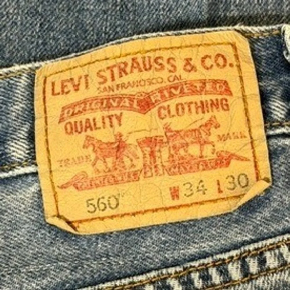 Levis levi 560