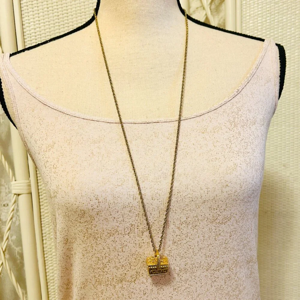 Swarovski super charming