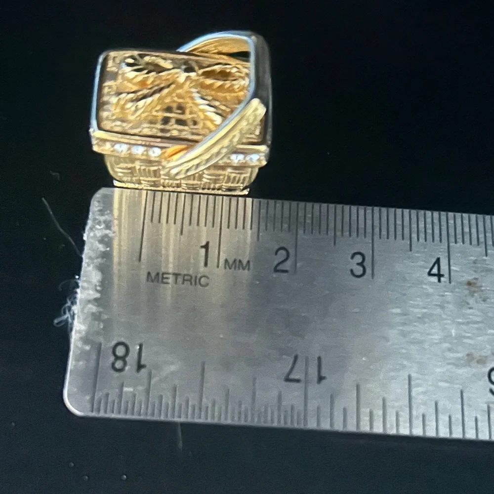 Swarovski super charming