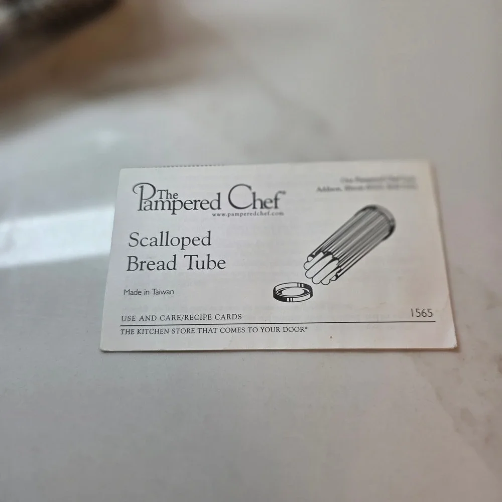 The Pampered Chef Scalloped Bread Tube 1565 Silver Stainless Steel Flower Shape