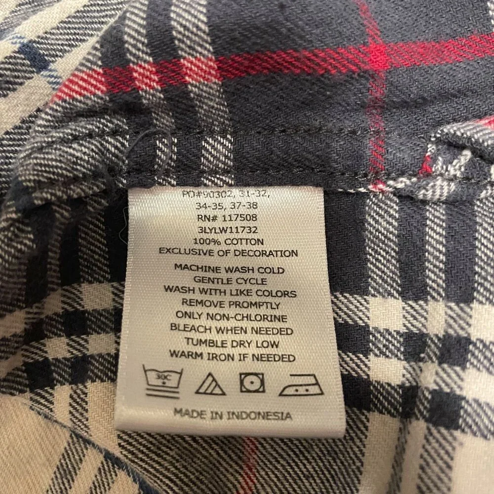 Levis Flannel Shirt Mens Size L Navy Blue Red Plaid Long Sleeve Button Up Cotton