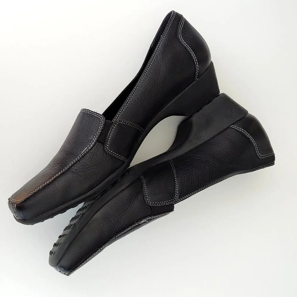 Black loafers with white contrast stitching 11 W