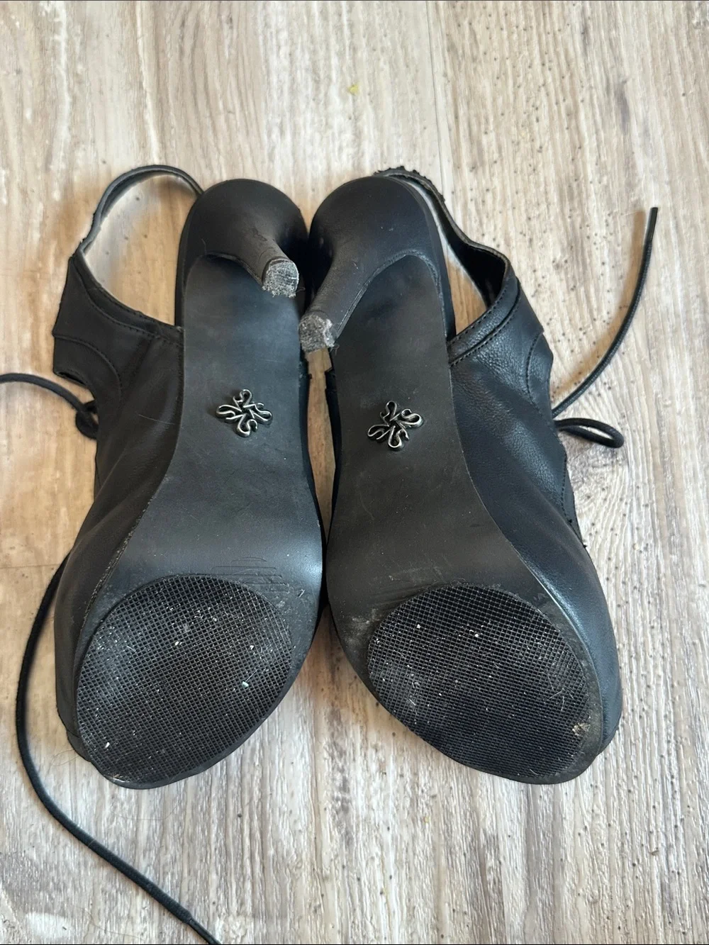 Simply Vera Vera Wang chic black
