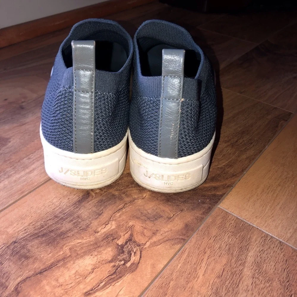 J/SLIDES free see heels