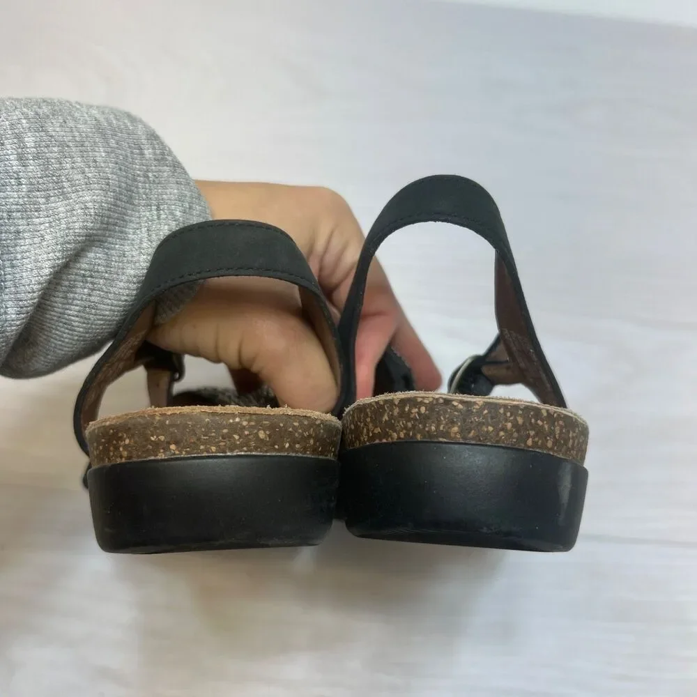 Dansko Reeta Sandals Womens Size 40 Black Beaded Leather Comfort‎ Casual Shoes