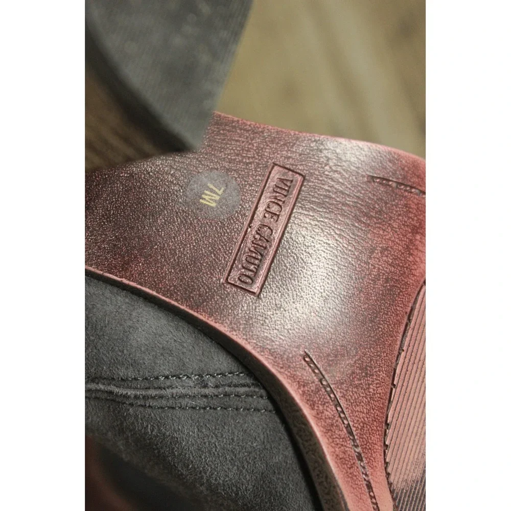 Vince Camuto covering you pilling
