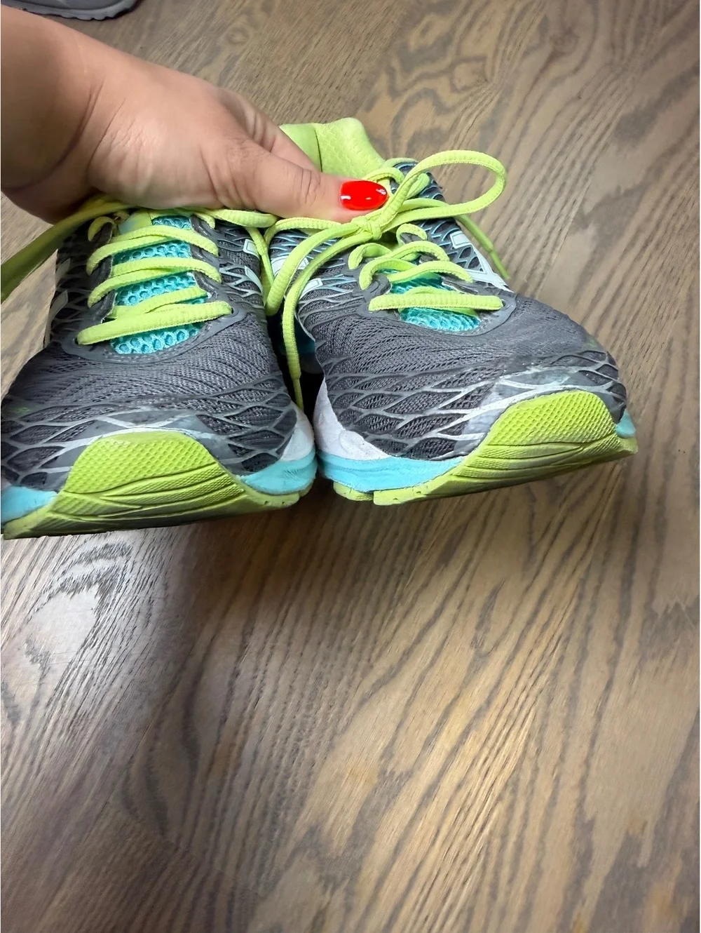 Asics these gel